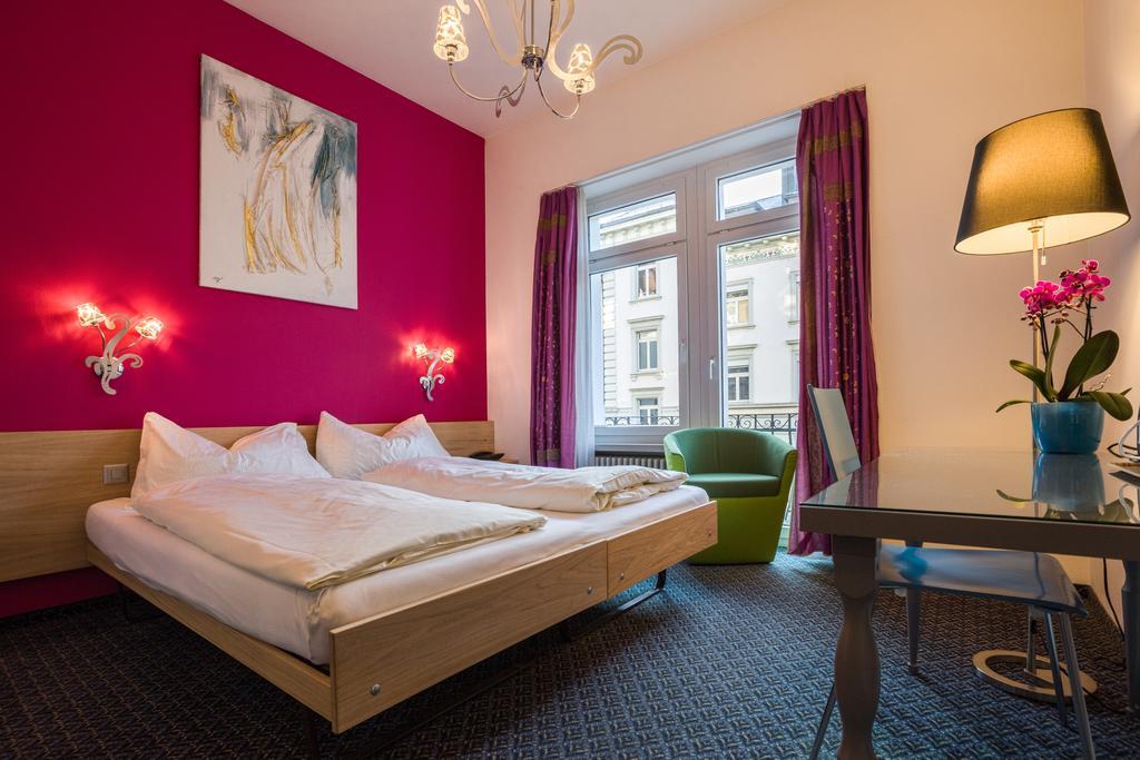 זולוטורן Hotel Ambassador מראה חיצוני תמונה