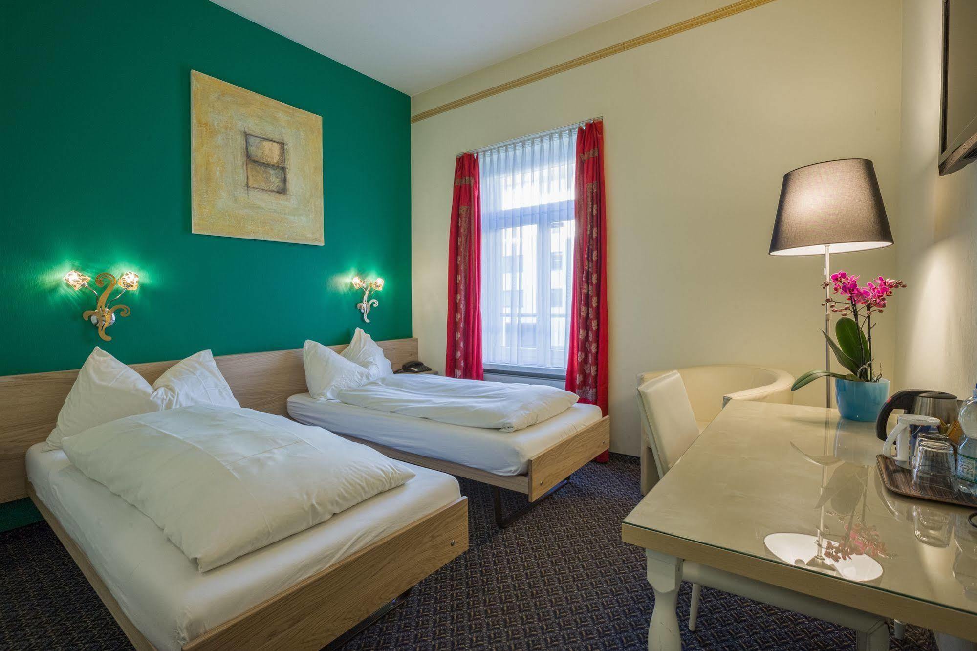 זולוטורן Hotel Ambassador מראה חיצוני תמונה